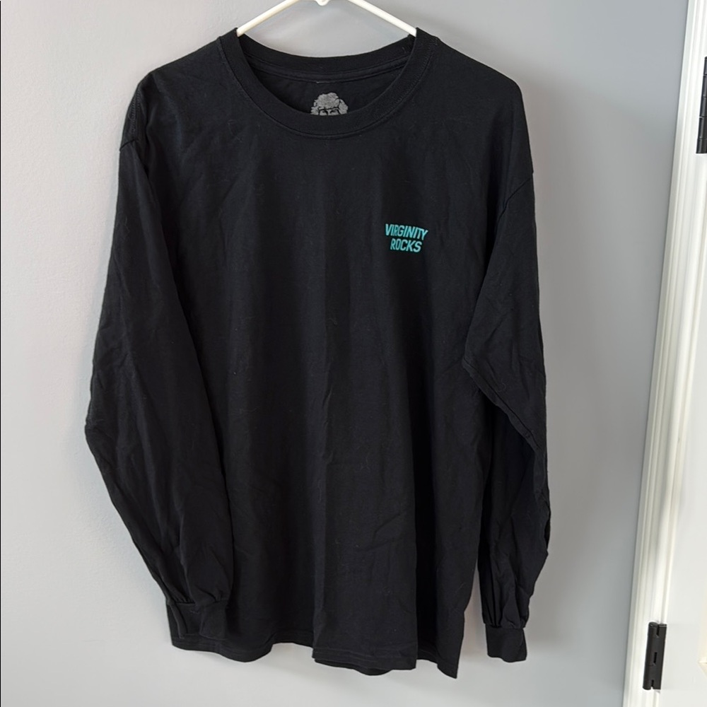 Black Long Sleeve Tee with Crew Neck and Relaxed Fit